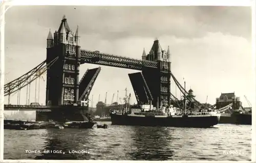 London - Tower Bridge -682490