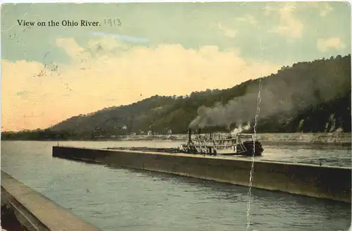 View on the Ohio River -682578