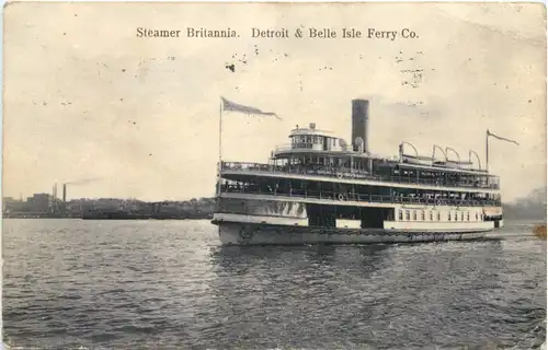 Steamer Britannia -682472