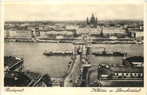 Budapest - Kilatas a Lanchiddal -682670
