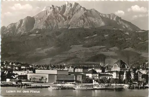 Luzern mit dem Pilatus -682802