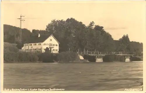 Gasthaus Brückenfischer bei Kloster Schäftlarn -683544