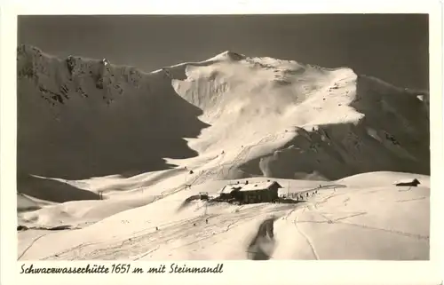 Schwarzwasserhütte mit Steinmadl -684638