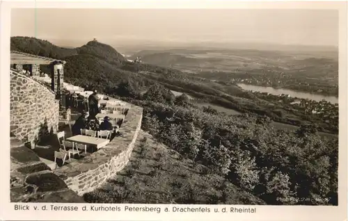 Blick von der Terrase d.Kurhotels Petersberg a. Drachenfels -547264