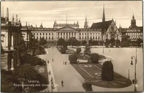 Leipzig - Augustusplatz mit Universität -687106