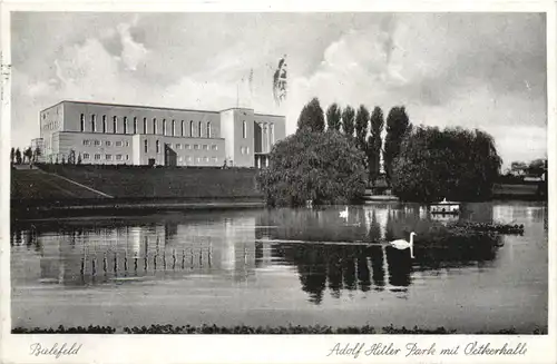 Bielefeld - Adolf Hitler Park mit Oetkerhalle -688714