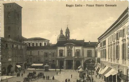 Reggio Emilia - Piazza Vittorio Emanuele -689390
