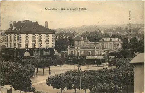 Le Raincy - Ront-point de la Station -690496