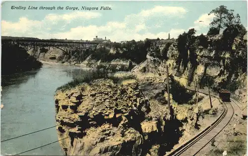 Niagara Falls - Trolley Line -690658