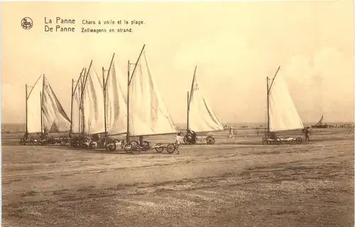 De Panne - Zellwagens en strand -690940