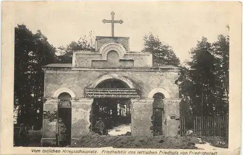 Friedhofstür des lettischen Friedhofs von Friedrichstadt - Feldpost -691556