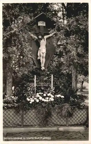 Planegg, Wallfahrtskapelle Maria Eich, Missionskreuz -550022
