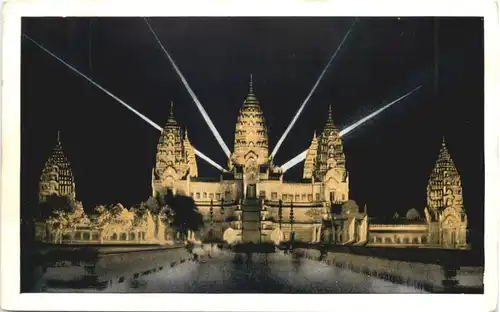 Cambodia - Angkor Vatom -691962
