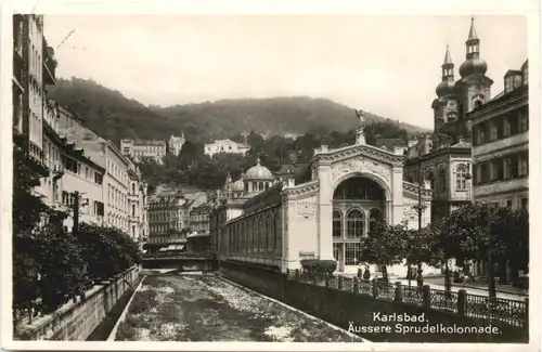 Karlsbad - Äussere Sprudelkolonnade -694076