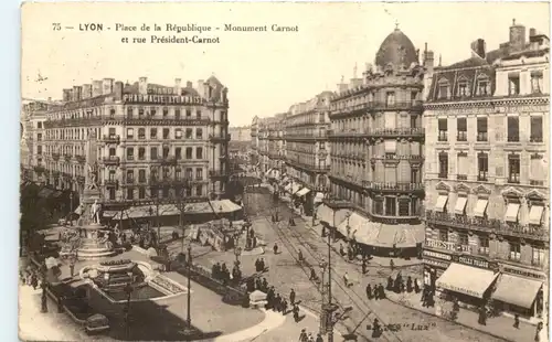 Lyon - Place de laRepublique -694406