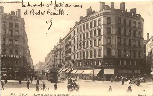 Lyon - Place de laRepublique -694404