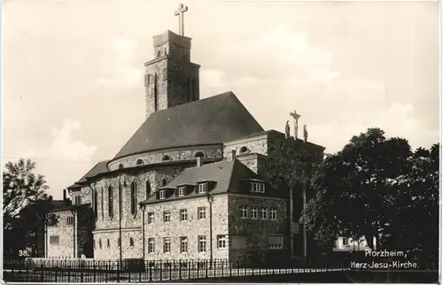 Pforzheim - Herz-Jesu-Kirche -694836