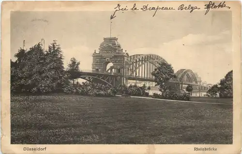 Düsseldorf - Rheinbrücke -695658