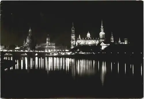 Dresden, Blick von der Marienbrücke -551916