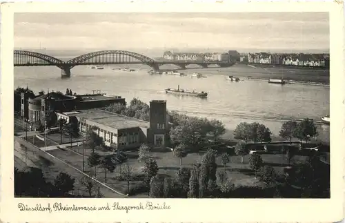 Düsseldorf, Rheinterrasse und Skagerak-Brücke -552344