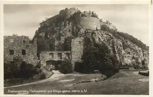 Hohentwiel, Festungsruine mit Eingangstor -552242