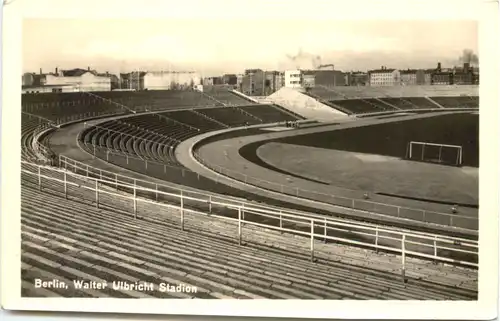 Berlin, Walter Ulbricht Stadion -553704