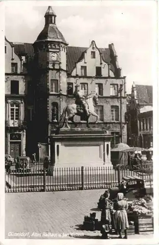 Düsseldorf - Altes Rathaus -695694