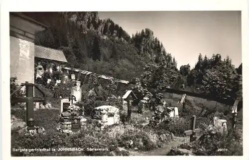 Bergsteigerfriedhof in Johnsbach Steiermark -697418