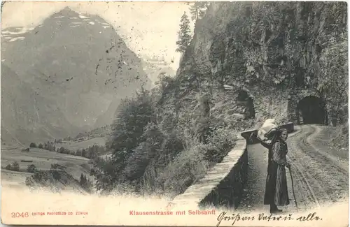 Klausenstrasse mit Selbsanft -697424