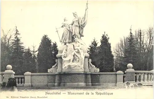 Neuchatel - Monument de la Republique -698406