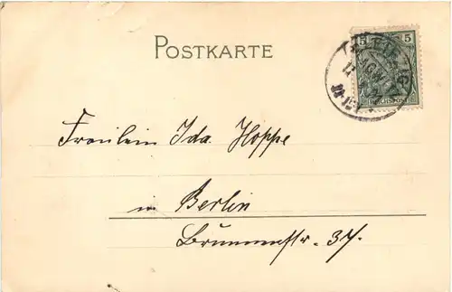 FRau auf Sektflasche -699678