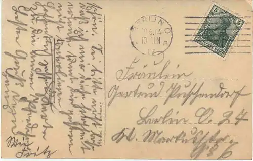 Frau mit Pferd -699696