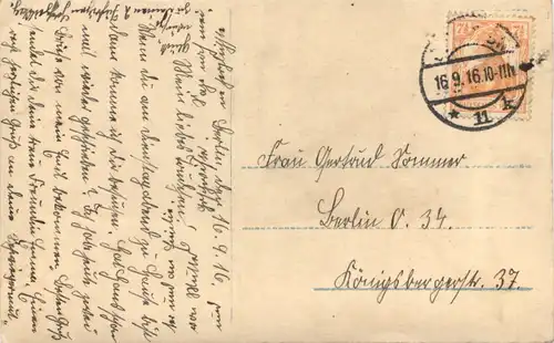 Frau mit Pferd -699796