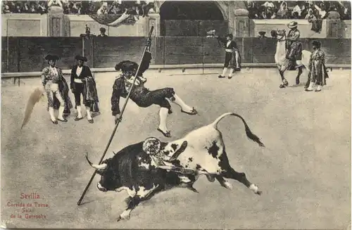 Sevilla - Corrida de Toros -701728