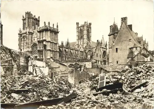 Evreux 1940 - La Cathedrale -702058