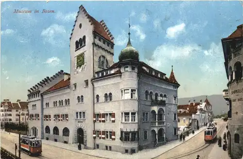 Museum in Bozen -703216