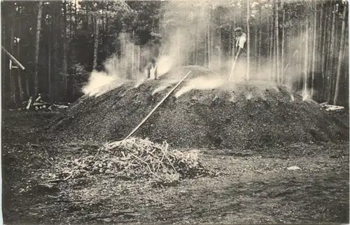 Schömberg im Schwarzwald - Brennender Kohlenmeiler -706594