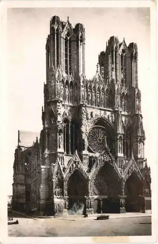 Reims - La Cathedrale -711434