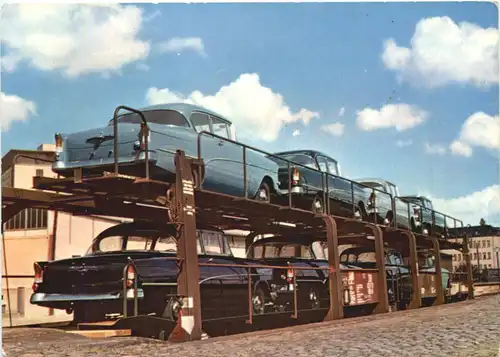Eisenbahn - PKW Transporte auf Doppelstockwagen -712180