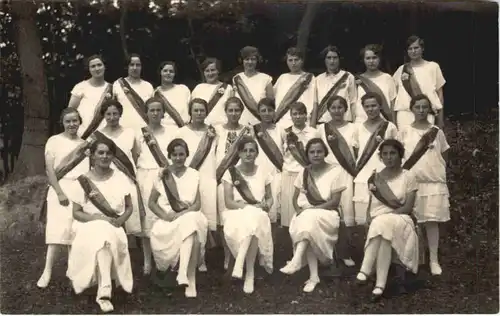 Lorsbach - Festdamen Sängerfest 1933 - Hofheim Taunus -714104