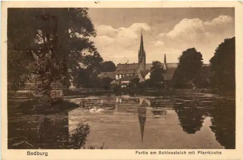 Bedburg an der Erft - PArtie am Schlossteich -715348