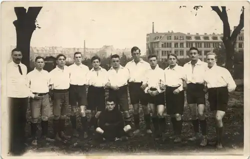 Wiesbaden - Fussball -716192