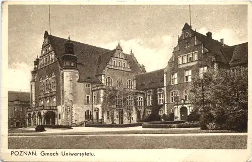Poznan - Gmach Uniwersytetu -717060