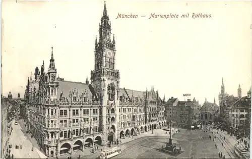 München - Marienplatz mit Rathaus -720126