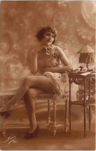 Erotik - Frau - Leo Verlag -721486