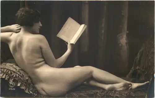 Erotik - Frau mit Buch - PC Paris Verlag -721712