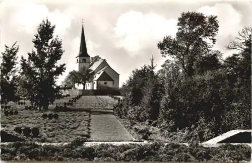 Der Ehrenfriedhof zu Kastel -731880