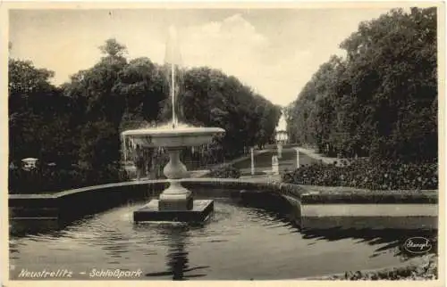 Neustrelitz - Schloßpark -735056