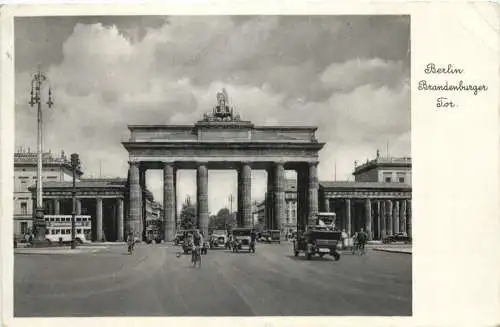 Berlin - Brandenburger Tor -735458