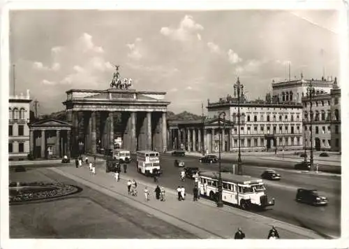 Berlin - Brandenburger Tor -736144